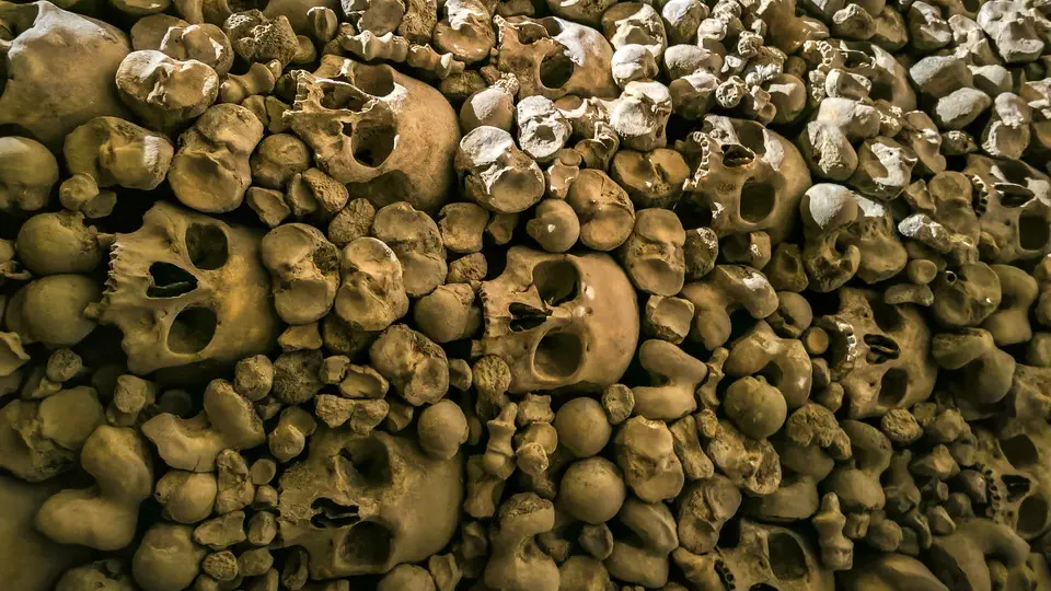 Brno i Ossuarium pod placem świętego Jakuba.