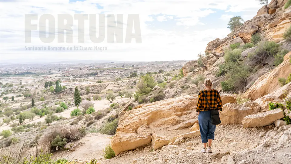Rzymskie Sanktuarium Cueva Negra de Fortuna nieopodal Murcji