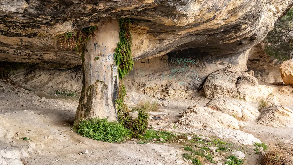 Cueva Negra - Czarna Jaskinia w mieście Fortuna.