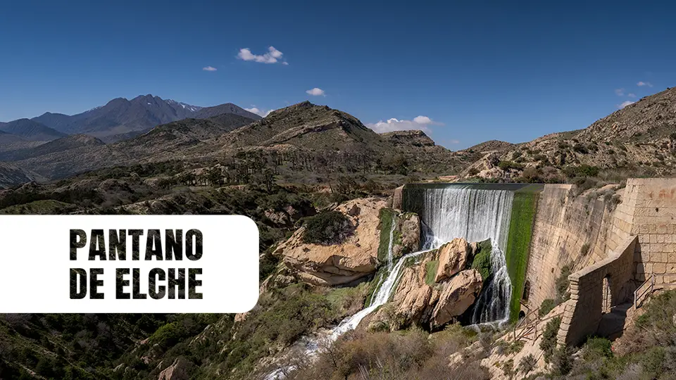 Pantano de Elche malownicza tama na rzece Vinalopo