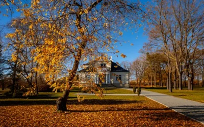 Park dworski Waldekówka w Racławicach – miejsce z historią