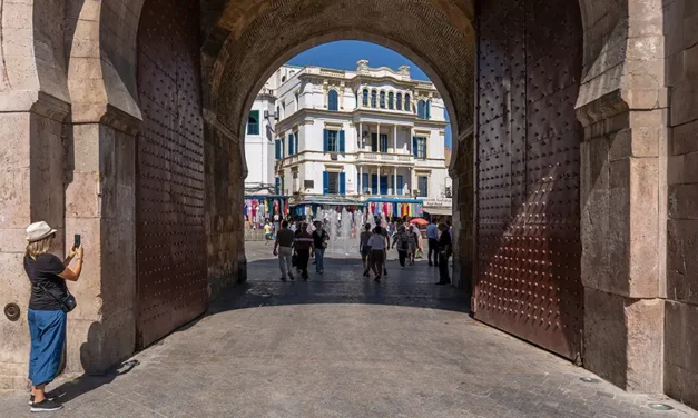 Medyna w Tunisie setki lat historii, zapachów i tajemnic