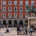 Plaza Mayor w Madrycie historia, atrakcje i ciekawe miejsca