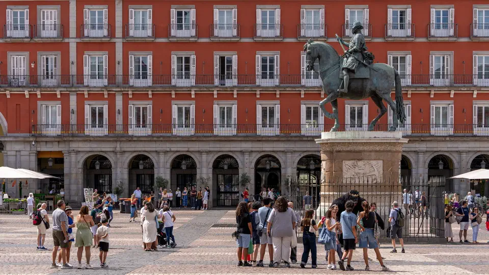 Plaza Mayor w Madrycie historia, atrakcje i interesujące miejsca