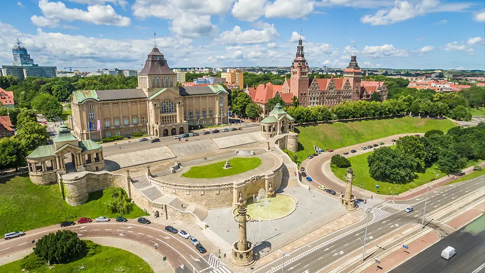 Szczecin na weekend: Miasto, które zaskakuje na każdym kroku (i wcale nie leży nad morzem!)