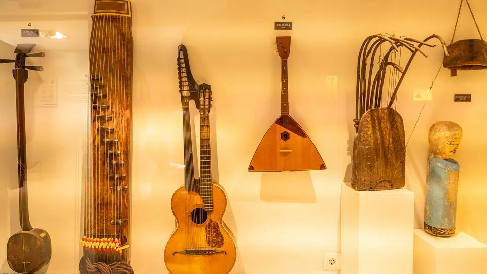 Muzeum Muzyki Etnicznej w Busot na Costa Blanca w Hiszpanii.