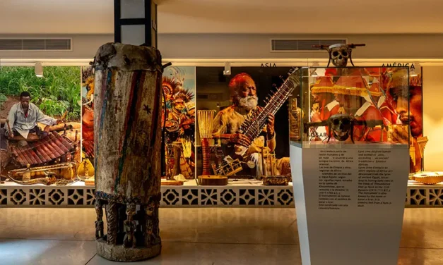 Muzeum Muzyki Etnicznej w Busot podróż przez muzykę świata