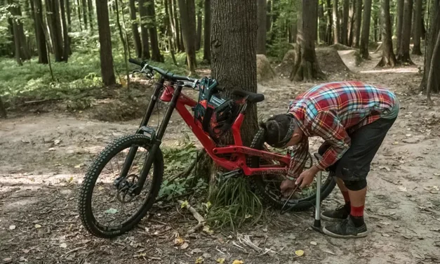 Jak działa odpowietrzanie hamulców hydraulicznych w rowerze?